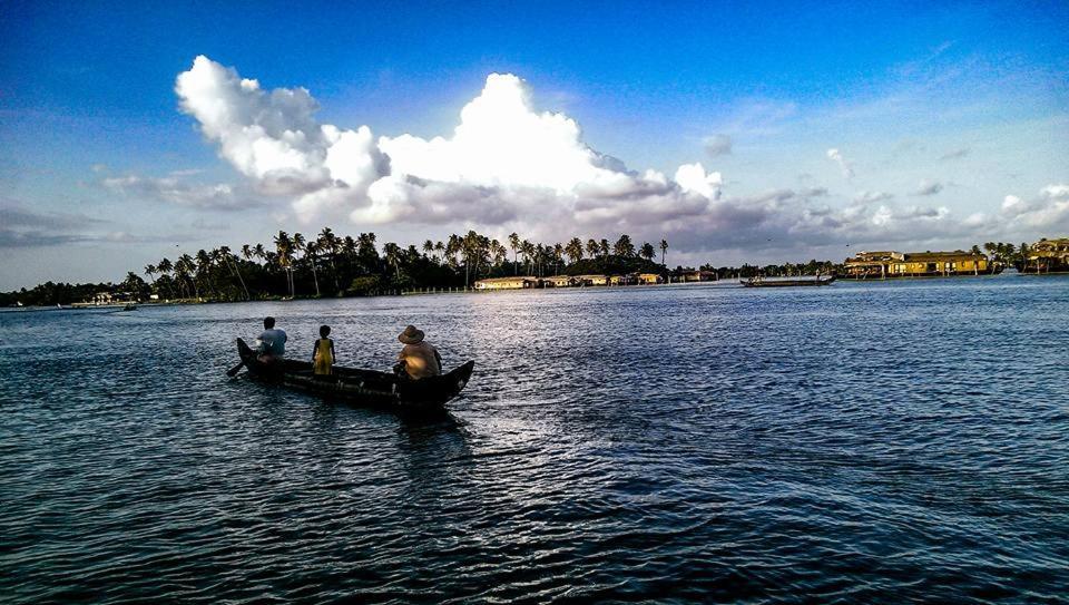Golden Beach Home Stay Alappuzha Exterior foto