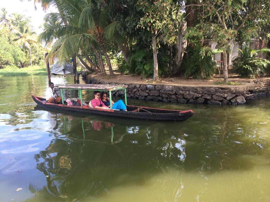 Golden Beach Home Stay Alappuzha Exterior foto